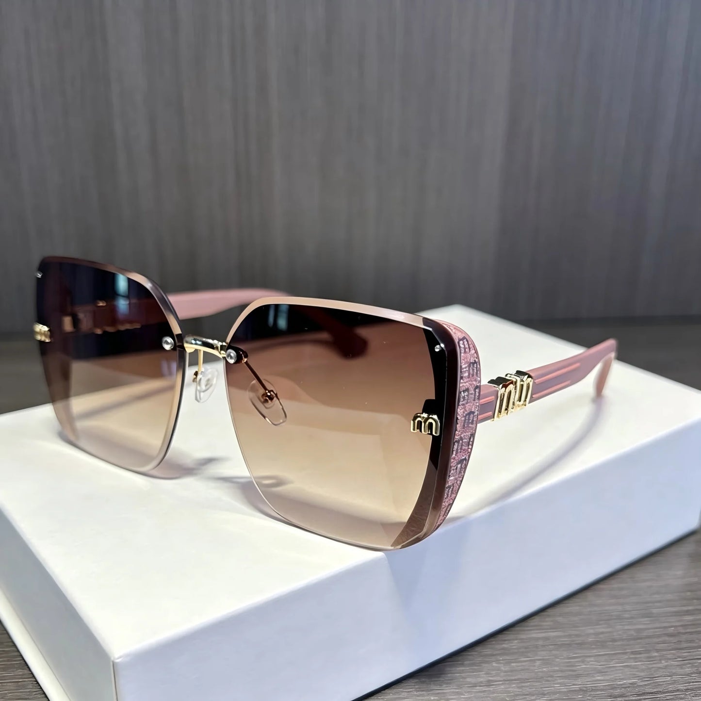 Luxury Designer Square Sunglasses Women High Quality Letters Sun Glasses Ladies Vintage Trendy Driving Eyewear Gafas De Sol